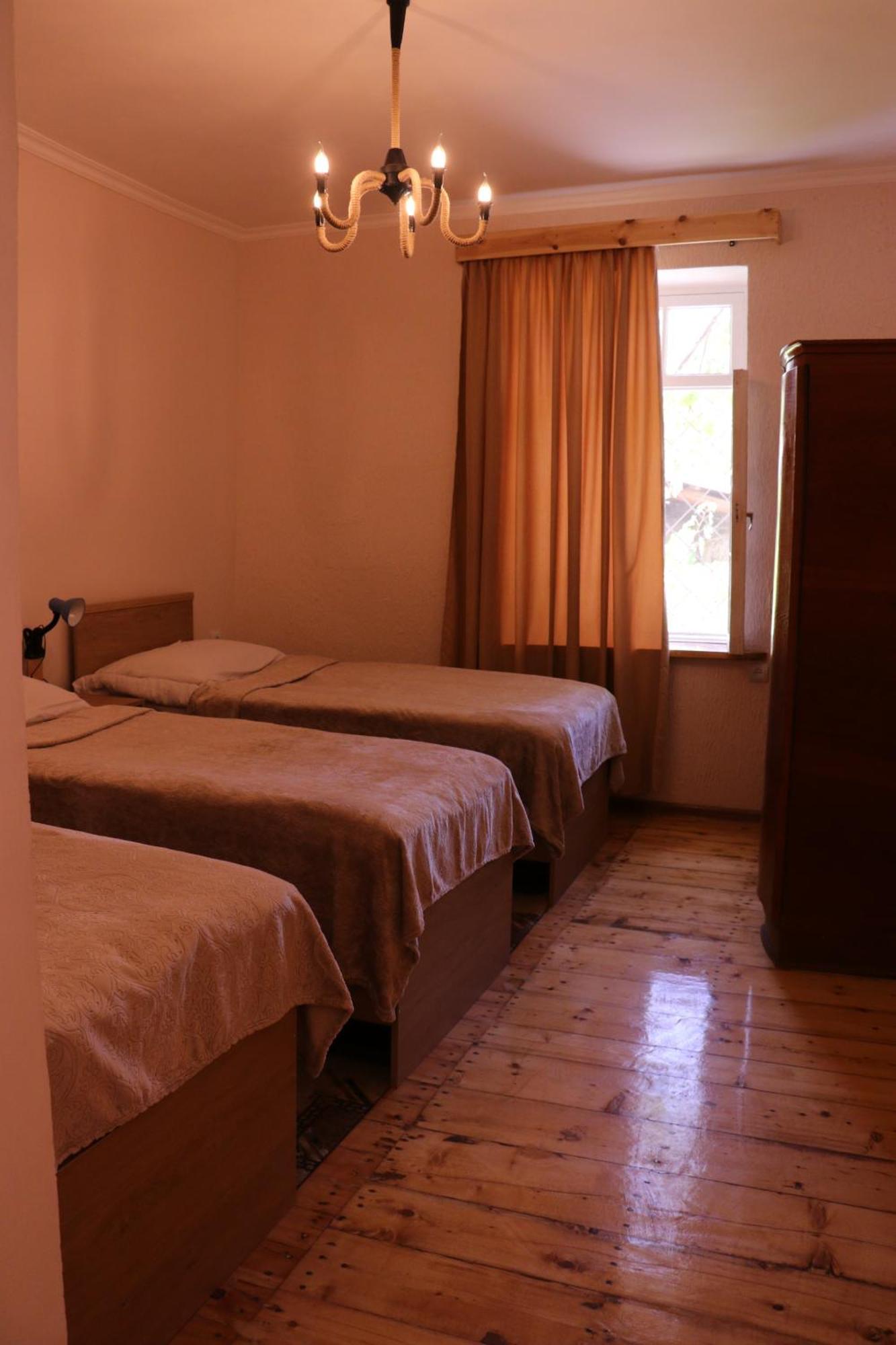 Legend Guest House Artabuynk Bagian luar foto